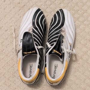 Brava Men’s White & Black Athletic Soccer Shoes with Yellow Trim